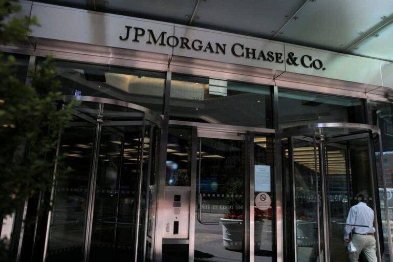 JPMorgan Chase Faces Backlash Over Return-to-Office Policy: A Reflection on Employee Dissent and Corporate Control